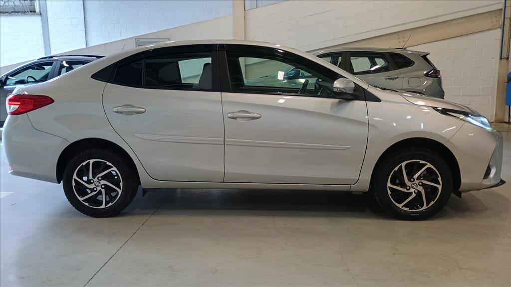 YARIS 1.5 16V FLEX SEDAN XLS MULTIDRIVE7