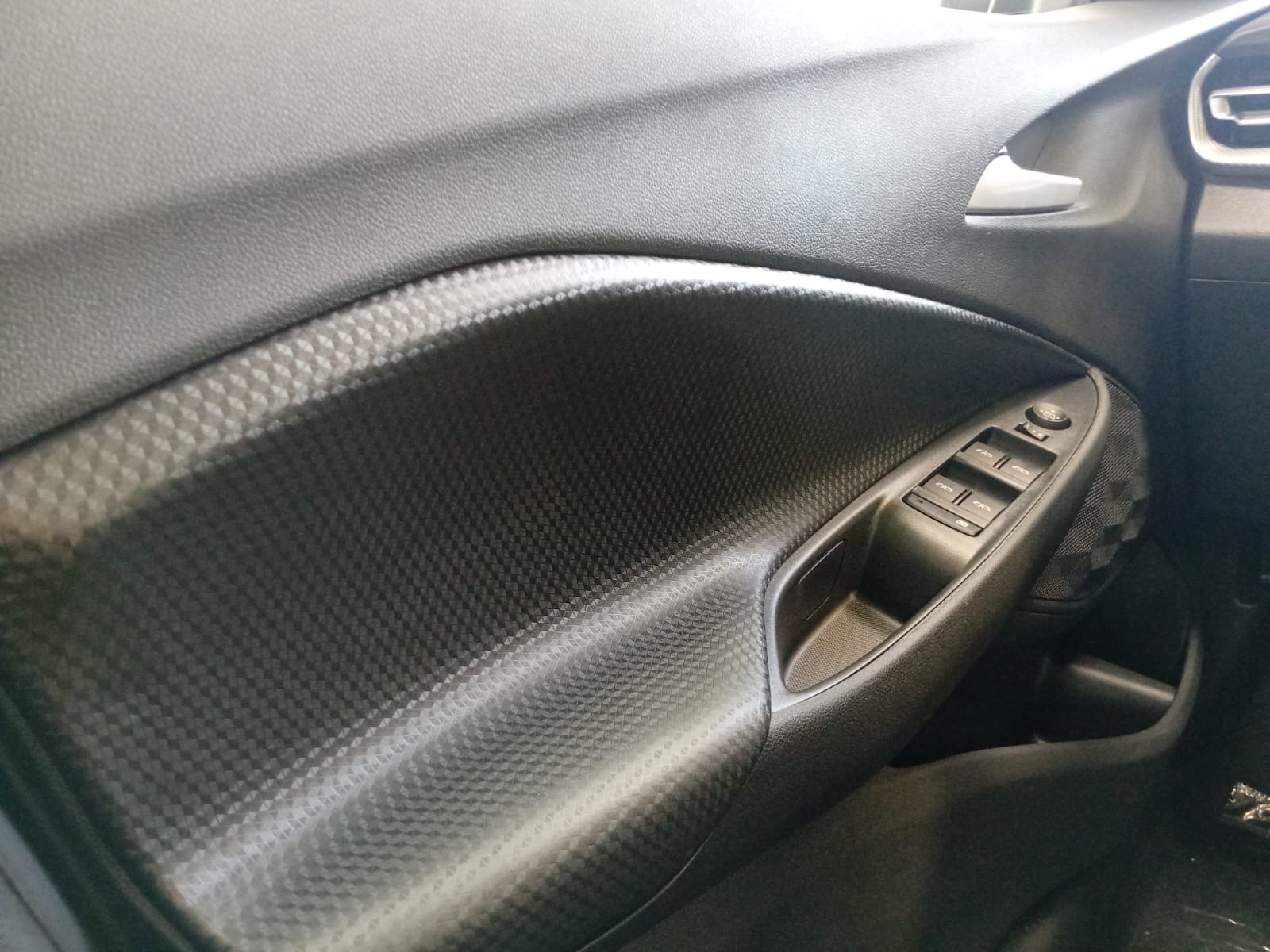 ONIX 1.0 TURBO FLEX ACTIV AUTOMÁTICO9