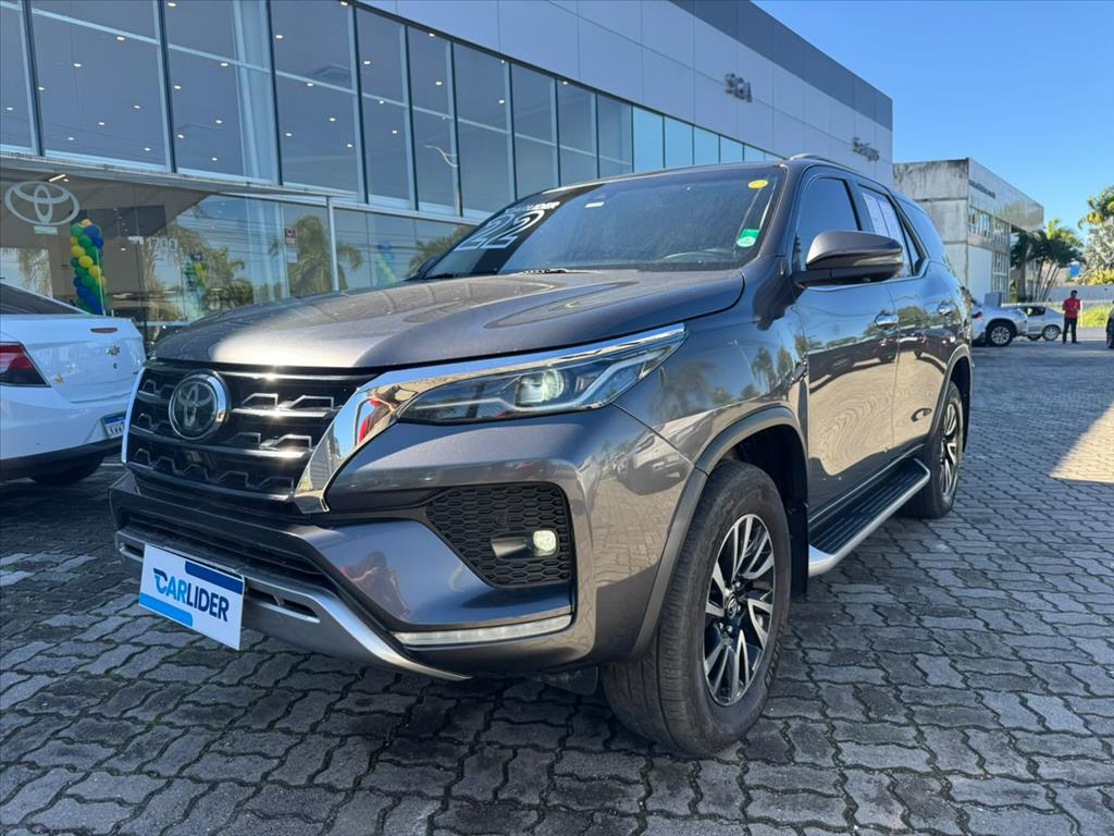 HILUX SW4 2.8 D-4D TURBO DIESEL SRX 7L 4X4 AUTOMÁTICO1