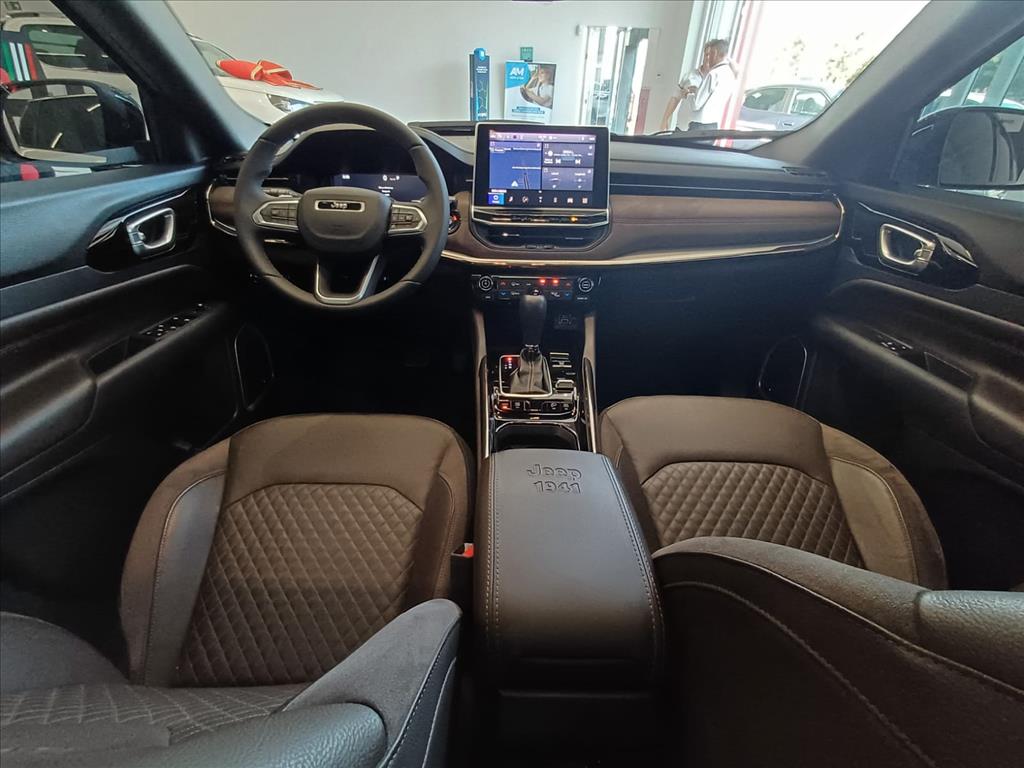 COMMANDER 2.0 TD380 TURBO DIESEL OVERLAND AT9 COMMANDER 2.0 TD380 TURBO DIESEL OVERLAND AT9