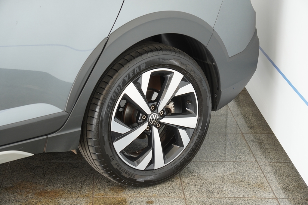 NIVUS 1.0 200 TSI TOTAL FLEX HIGHLINE AUTOMÁTICO4