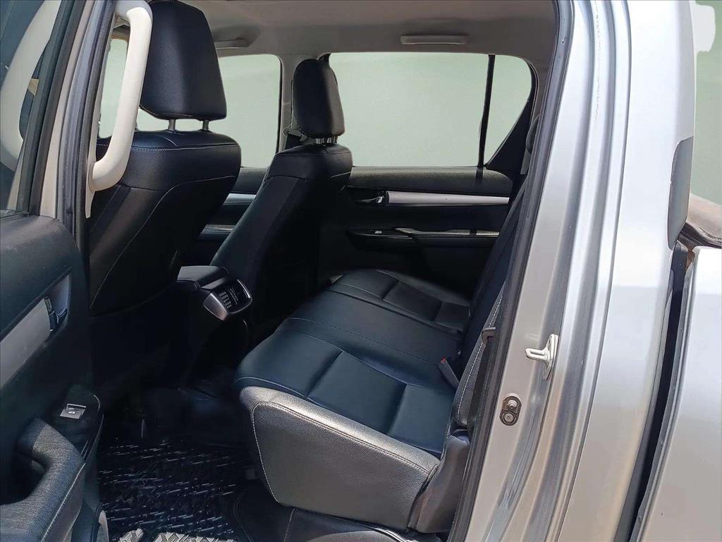 HILUX 2.8 D-4D TURBO DIESEL CD SRV 4X4 AUTOMÁTICO11