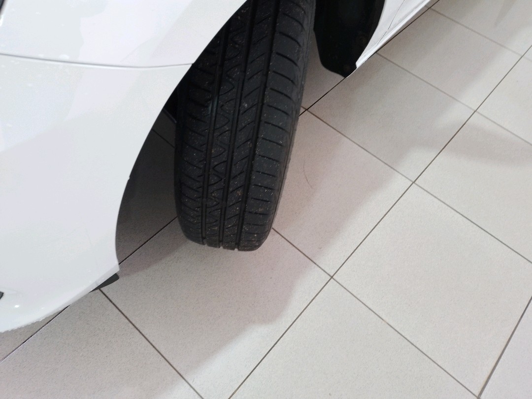 GM - Chevrolet-ONIX PLUS-1.0 TURBO FLEX LT MANUAL
