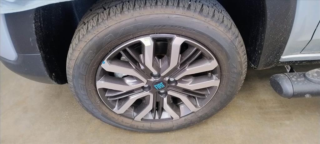 STRADA 1.0 TURBO 200 FLEX RANCH CD CVT15