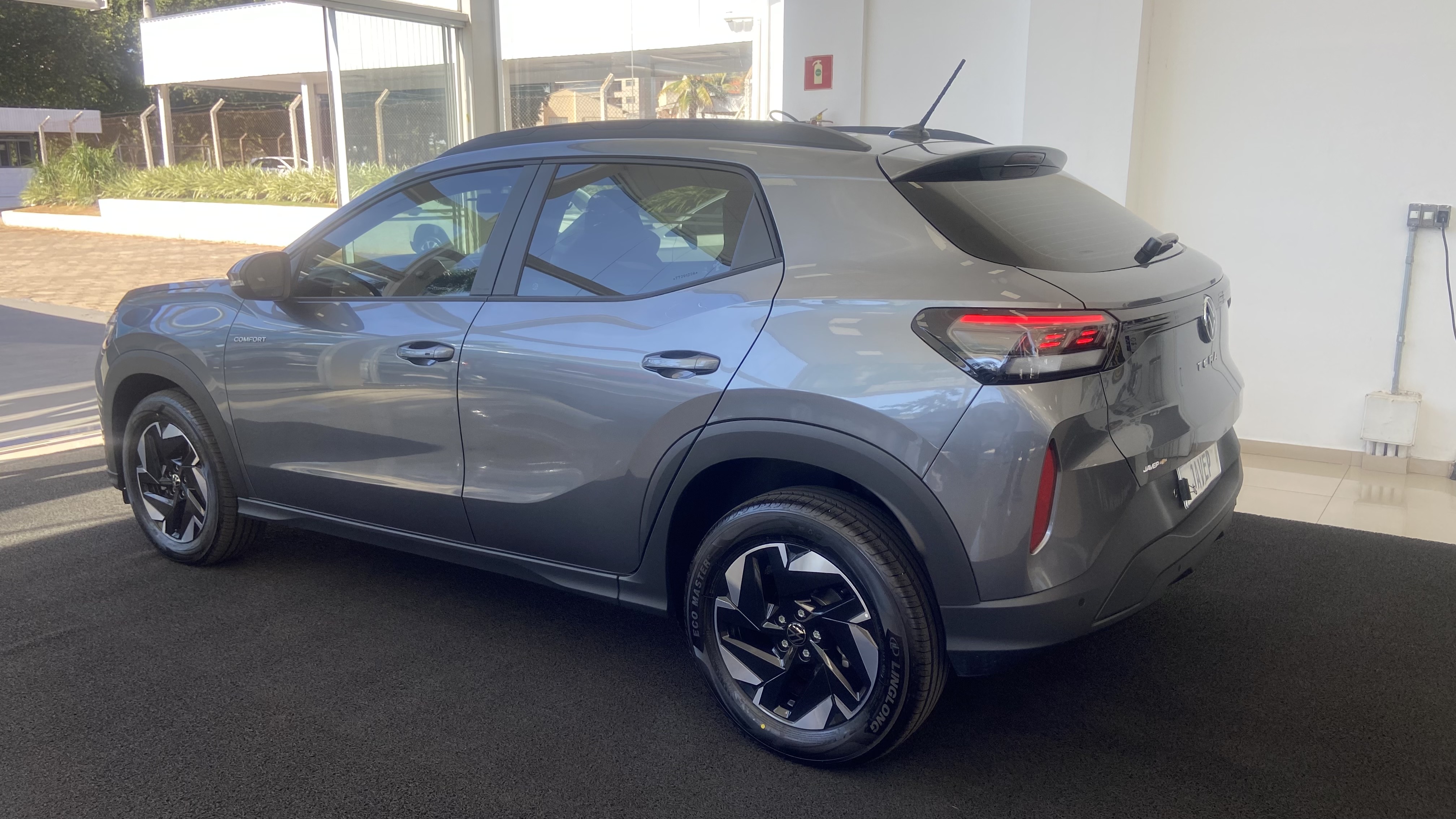 Volkswagen-TERA-1.0 170 TSI COMFORT AUTOMÁTICO