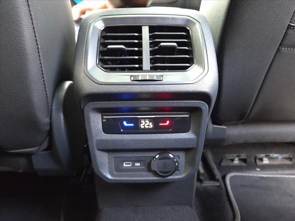 TIGUAN 2.0 300 TSI GASOLINA ALLSPACE R-LINE AUTOMÁTICO10