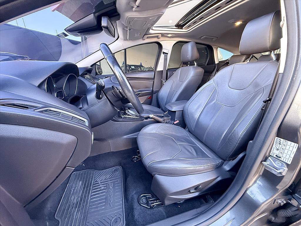 Ford Focus - 2.0 TITANIUM PLUS 16V FLEX 4P POWERSHIFT
