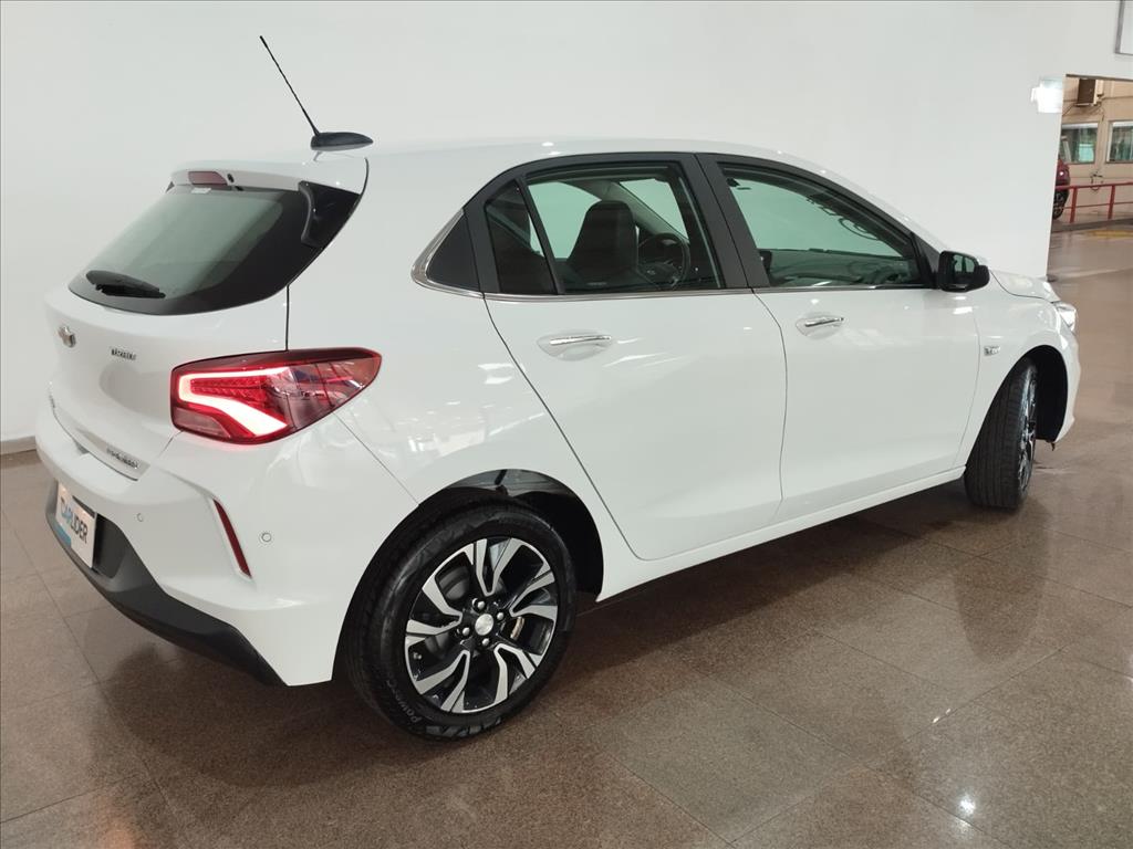 ONIX 1.0 TURBO FLEX PREMIER AUTOMÁTICO9