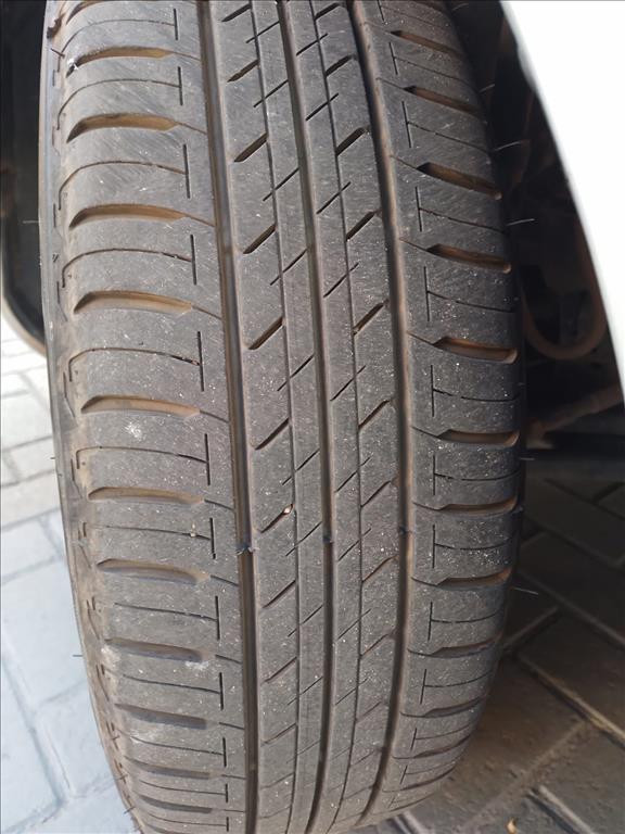 YARIS 1.3 16V FLEX XL LIVE MULTIDRIVE5