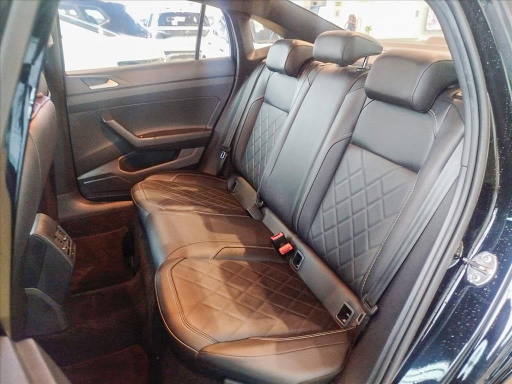 VIRTUS 1.4 250 TSI EXCLUSIVE AUTOMÁTICO15