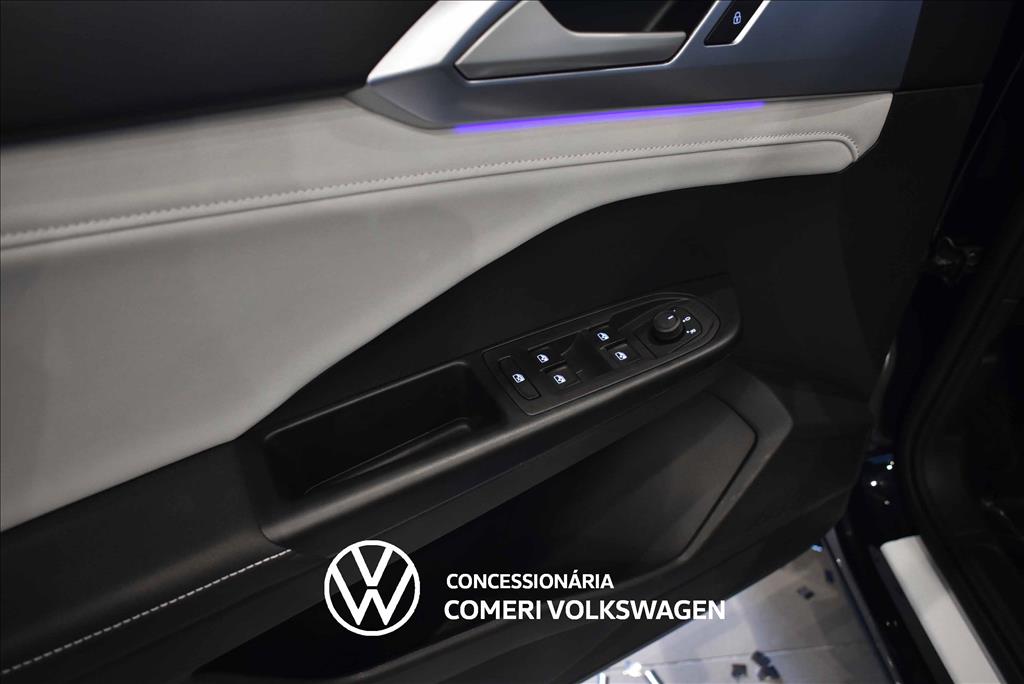 TAOS 1.4 250 TSI TOTAL FLEX COMFORTLINE AUTOMÁTICO13