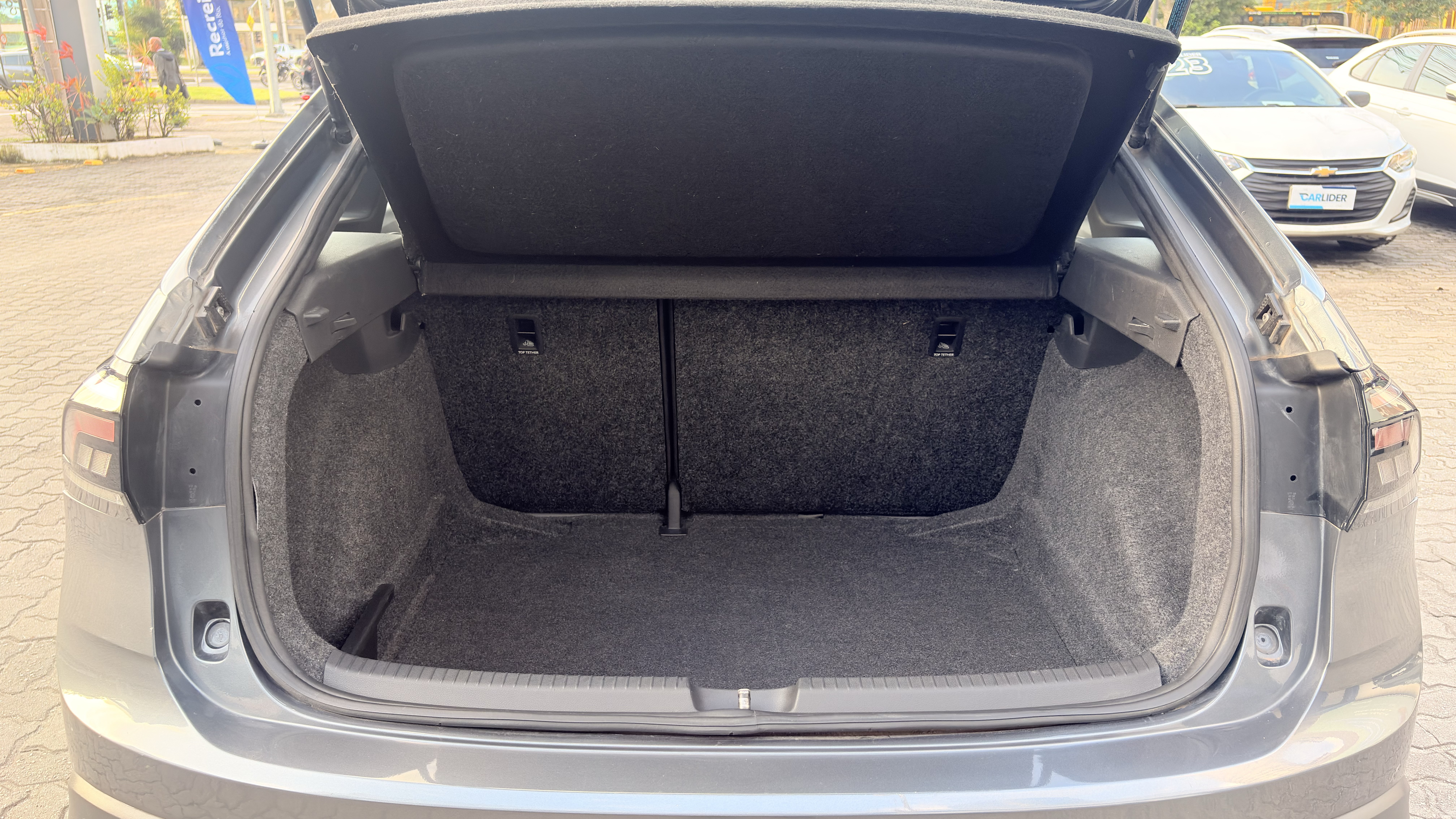 NIVUS 1.0 200 TSI TOTAL FLEX SENSE AUTOMÁTICO13
