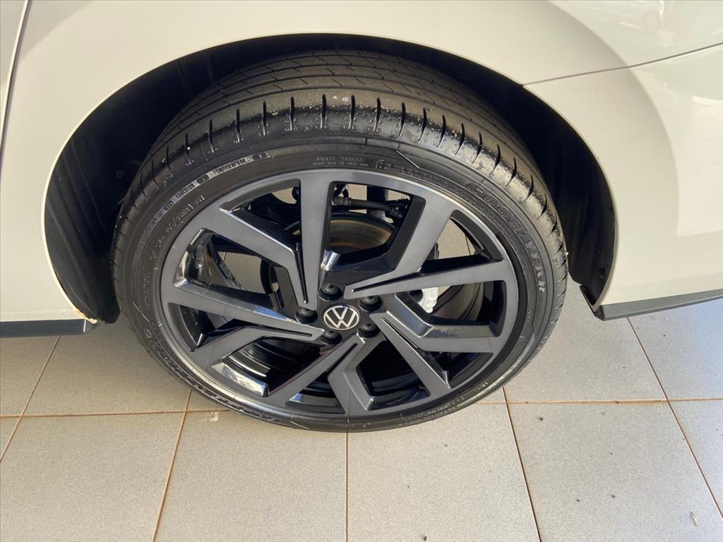 VIRTUS 1.4 250 TSI EXCLUSIVE AUTOMÁTICO8