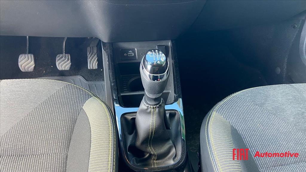 KWID 1.0 12V SCE FLEX OUTSIDER MANUAL