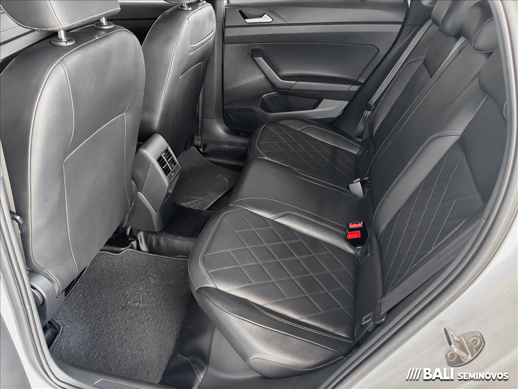 VIRTUS 1.4 250 TSI EXCLUSIVE AUTOMÁTICO13