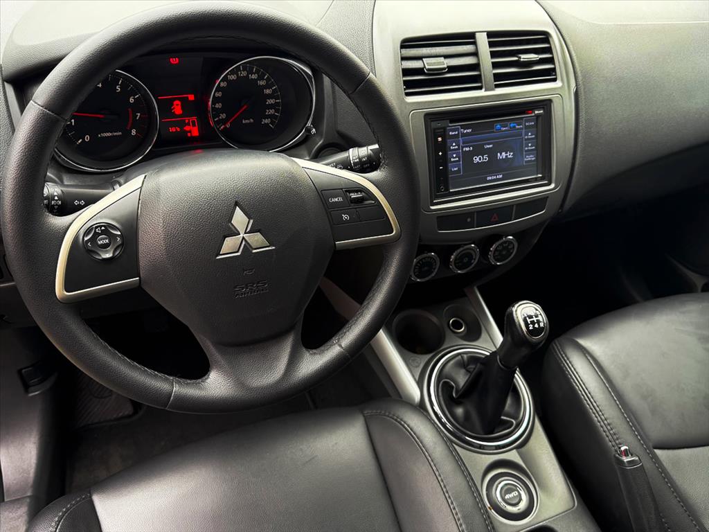 Mitsubishi Asx - 2.0 AWD OUTDOOR 16V GASOLINA 4P MANUAL