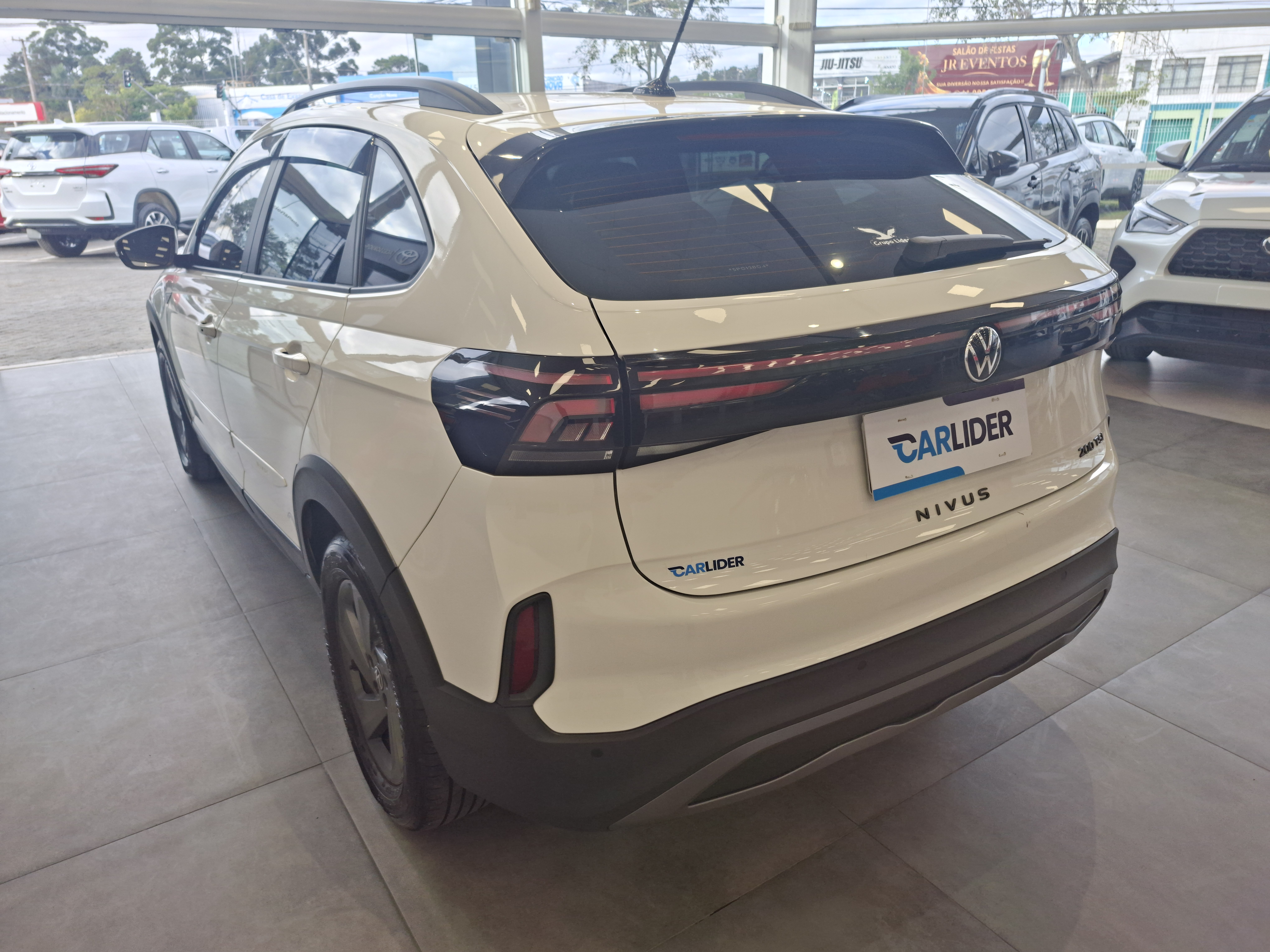 NIVUS 1.0 200 TSI TOTAL FLEX COMFORTLINE AUTOMÁTICO5