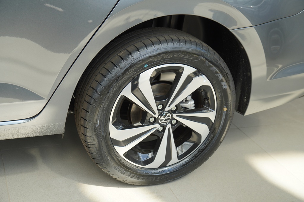 VIRTUS 1.0 200 TSI COMFORTLINE AUTOMÁTICO3