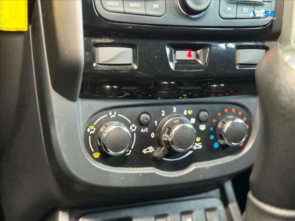 RENAULT DUSTER OROCH 1.6 16V SCE FLEX EXPRESSION MANUAL