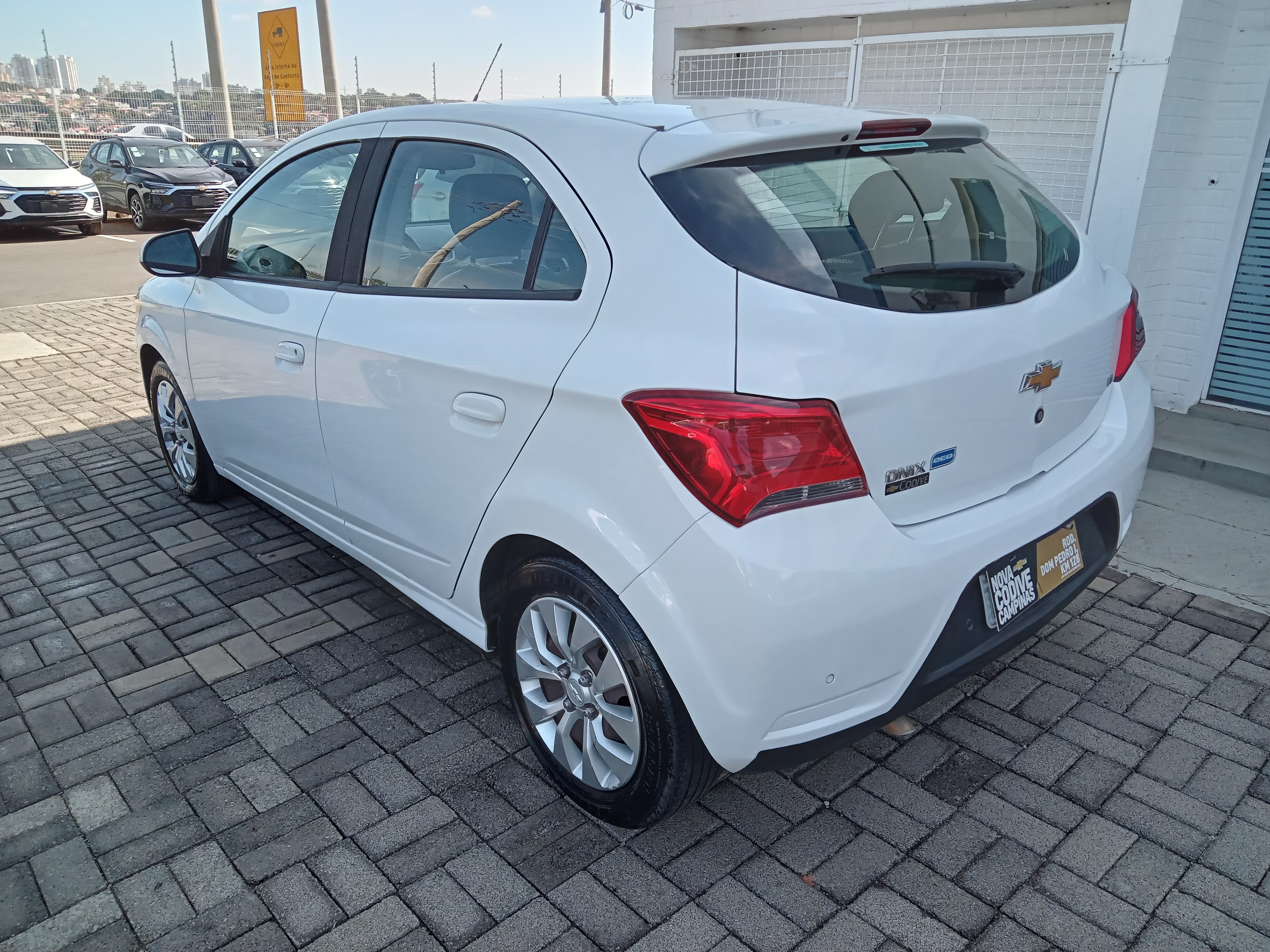 ONIX 1.4 MPFI LT 8V FLEX 4P AUTOMÁTICO4