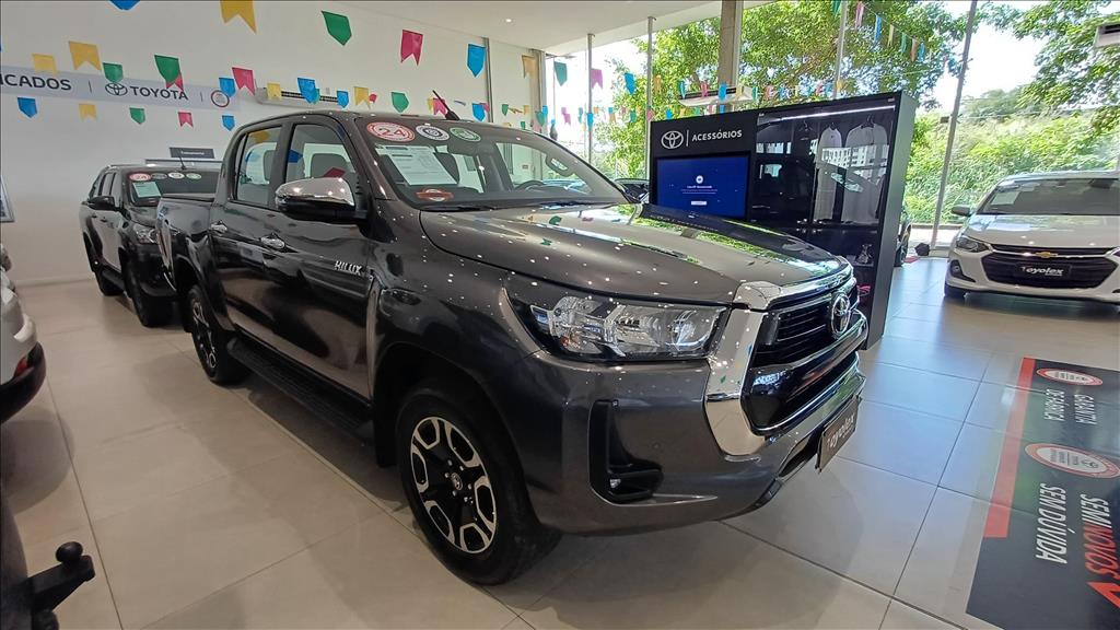 HILUX