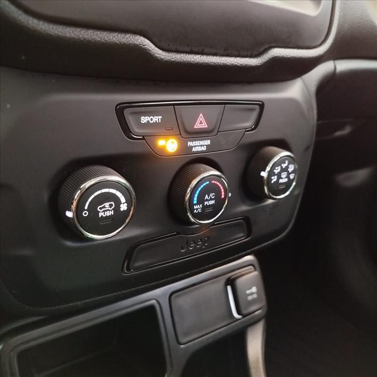 RENEGADE 1.8 16V FLEX 4P AUTOMÁTICO