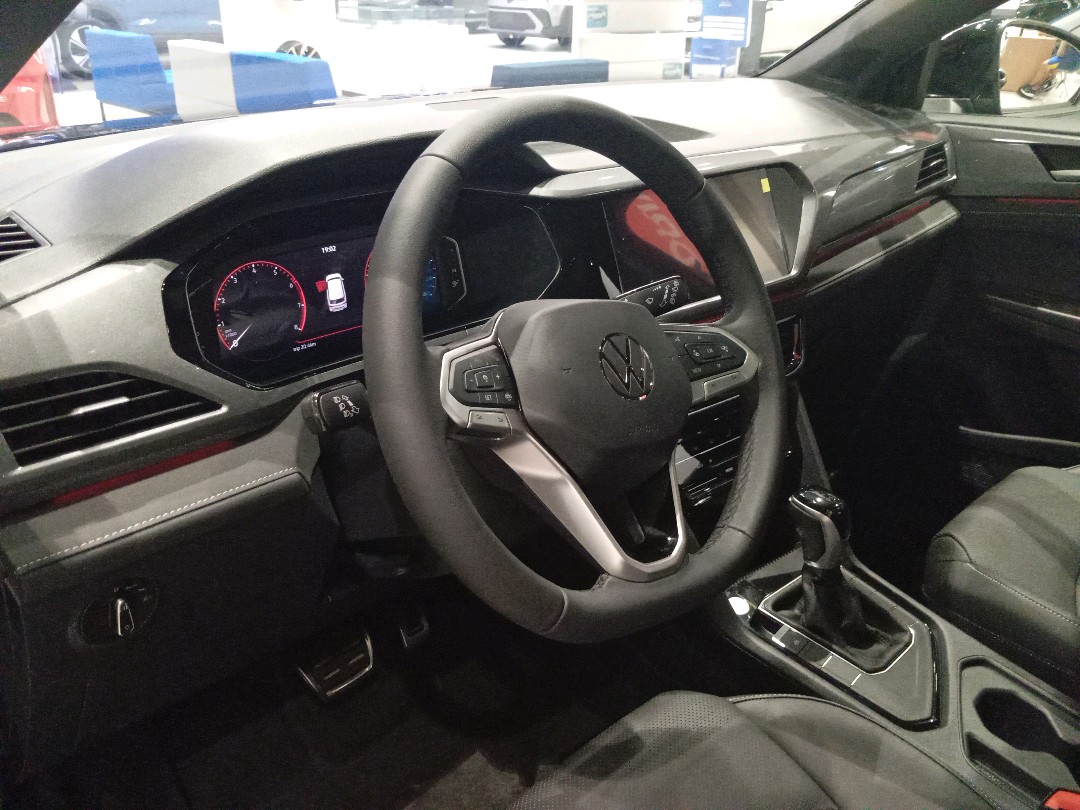 TAOS 1.4 250 TSI TOTAL FLEX HIGHLINE AUTOMÁTICO10