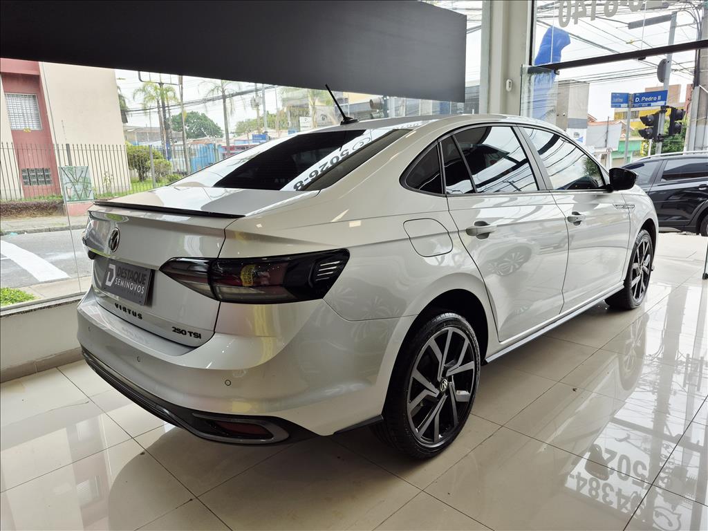 Foto ilustrativa do carro