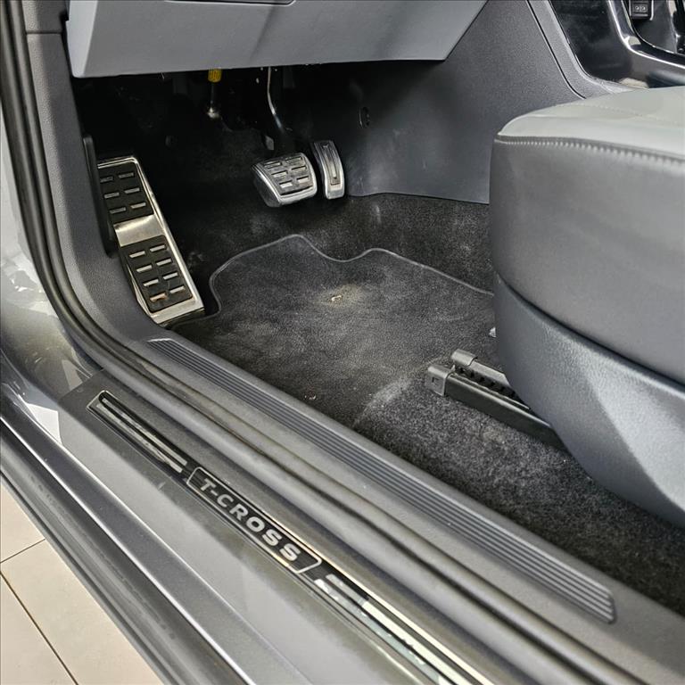 T-CROSS 1.0 200 TSI TOTAL FLEX COMFORTLINE AUTOMÁTICO12