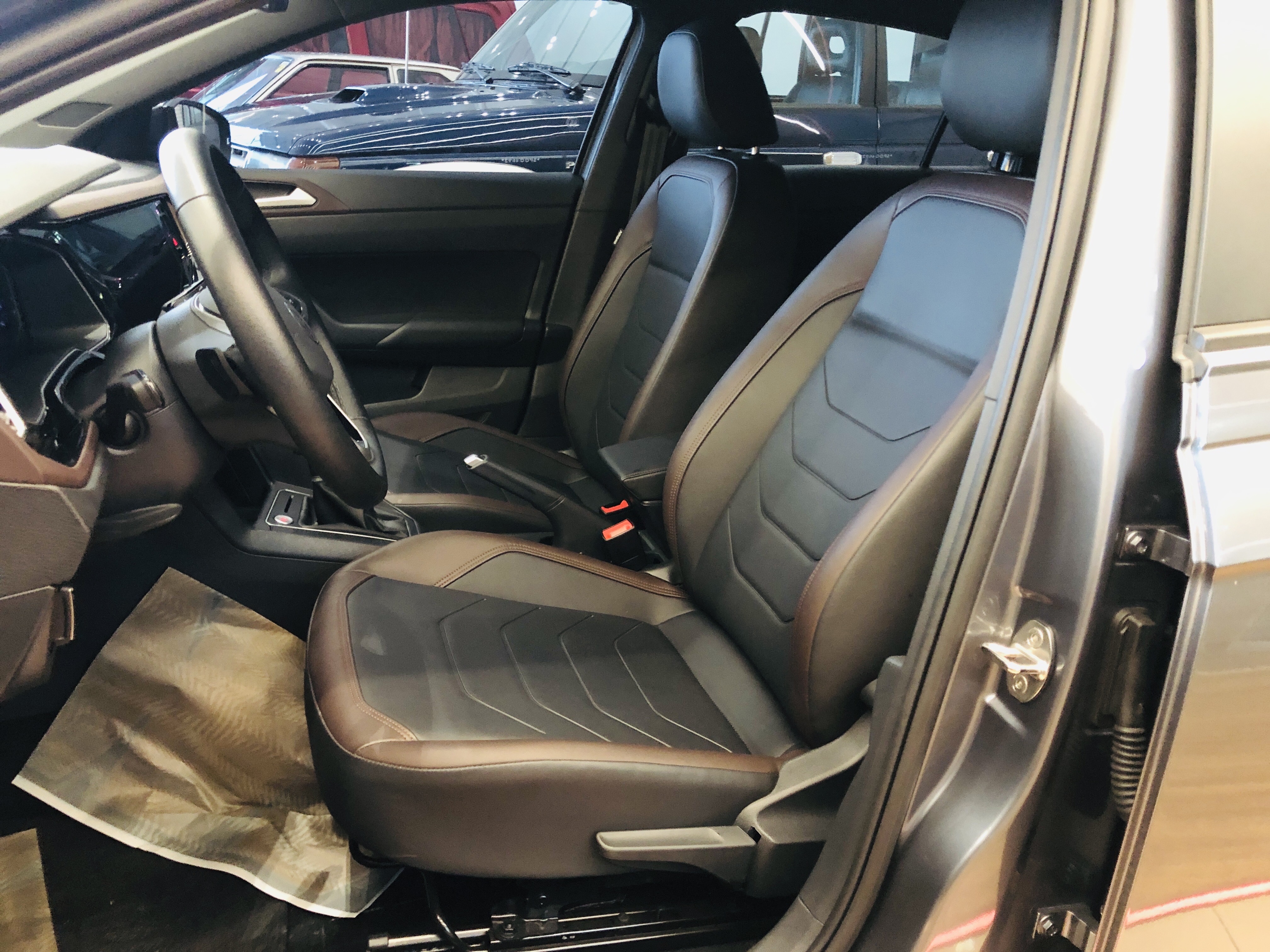 VIRTUS 1.0 200 TSI HIGHLINE AUTOMÁTICO7