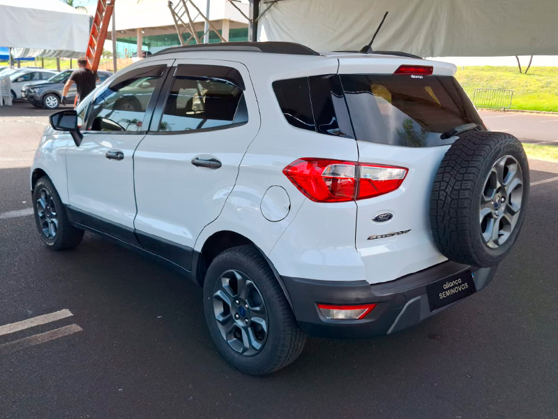ECOSPORT 1.5 TI-VCT FLEX FREESTYLE AUTOMÁTICO6