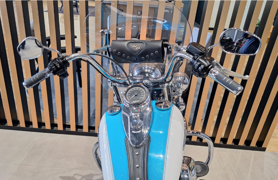 HARLEY-DAVIDSON-HERITAGE-SOFTAIL CLASSIC