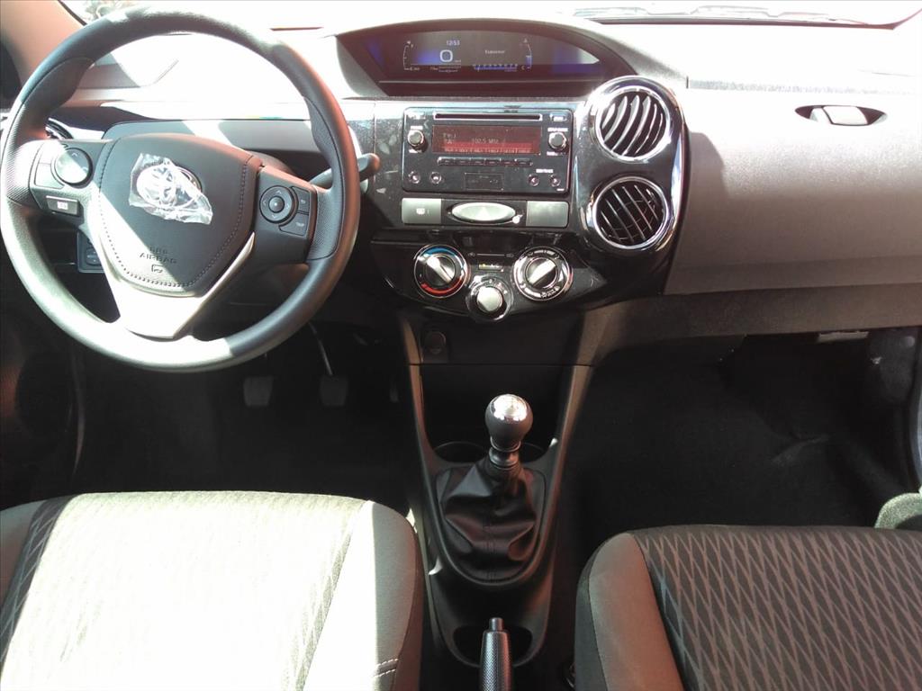 ETIOS 1.5 XS 16V FLEX 4P MANUAL
