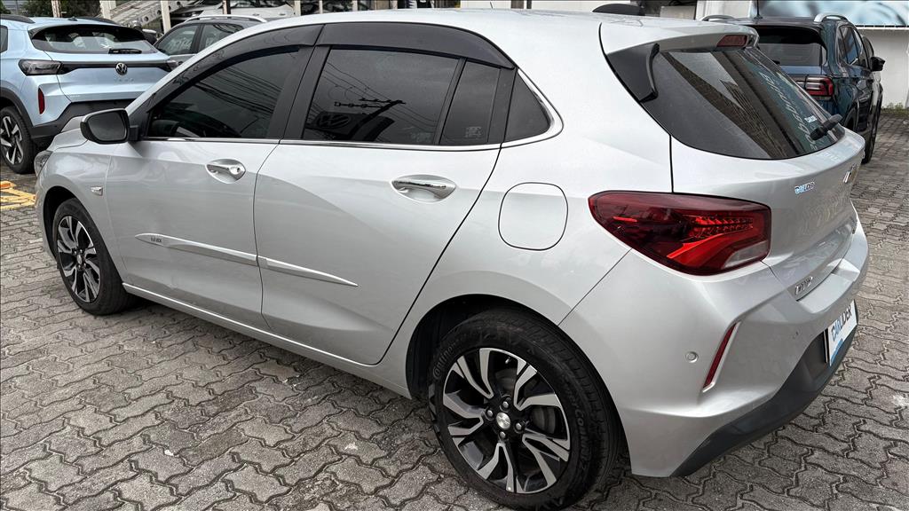 ONIX 1.0 TURBO FLEX PREMIER AUTOMÁTICO2