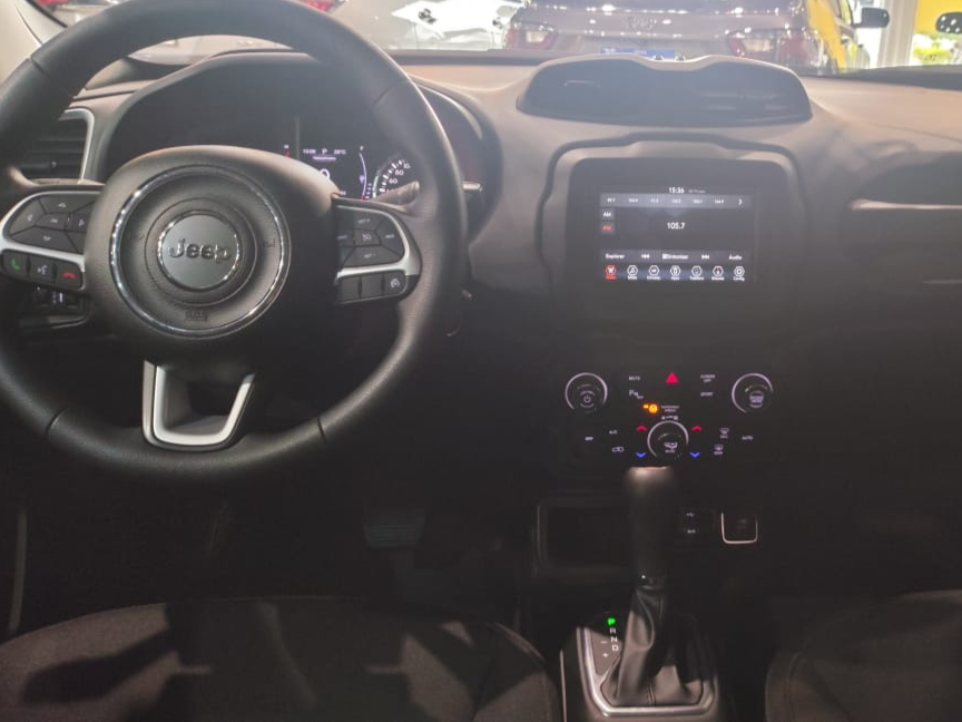 RENEGADE 1.8 16V FLEX SPORT 4P AUTOMÁTICO10