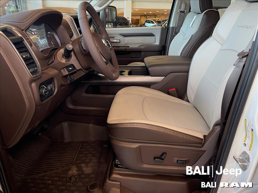 2500 6.7 I6 TURBO DIESEL LARAMIE CD 4X4 AUTOMÁTICO9