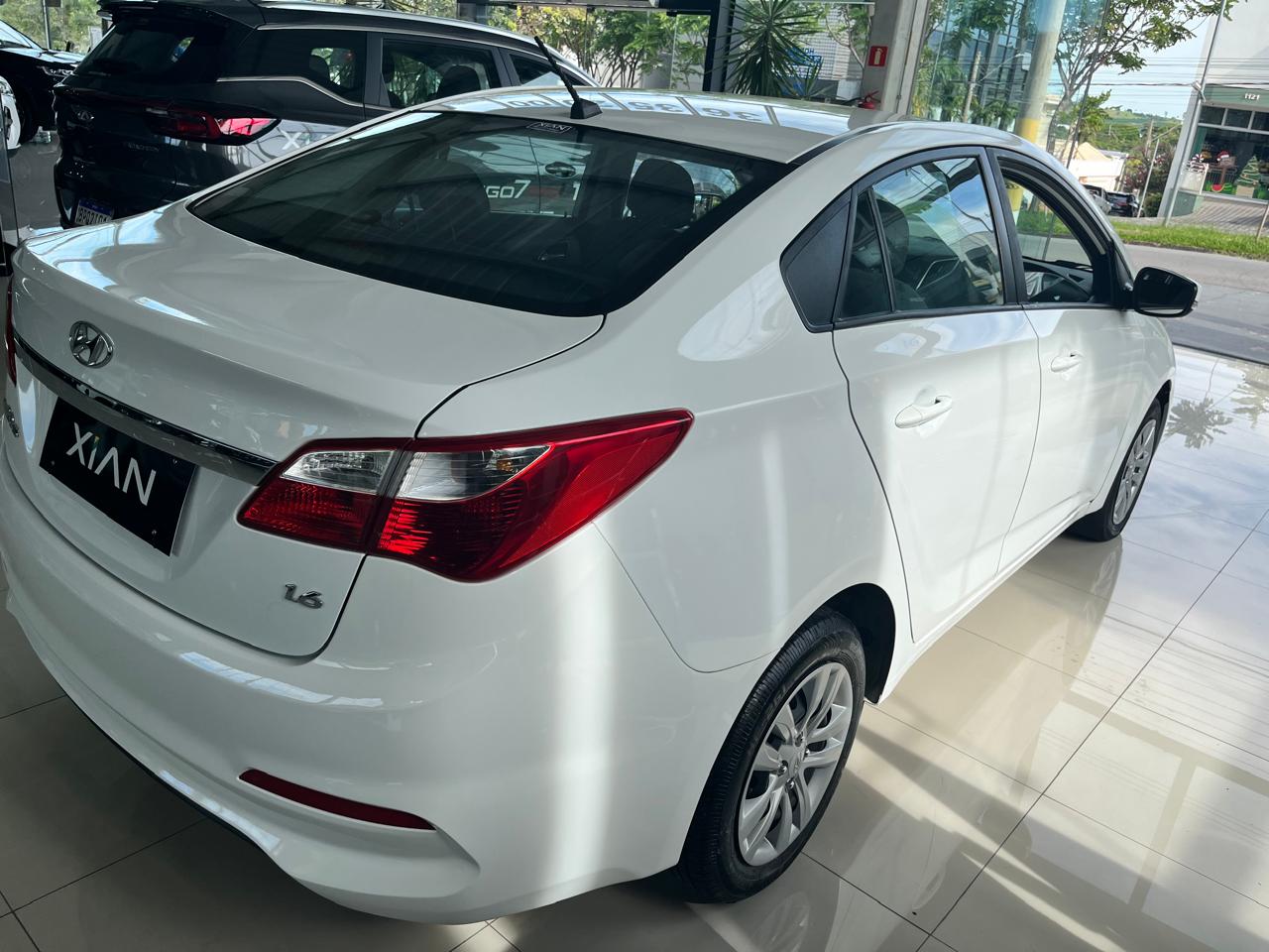 HB20S 1.6 COMFORT PLUS 16V FLEX 4P MANUAL5