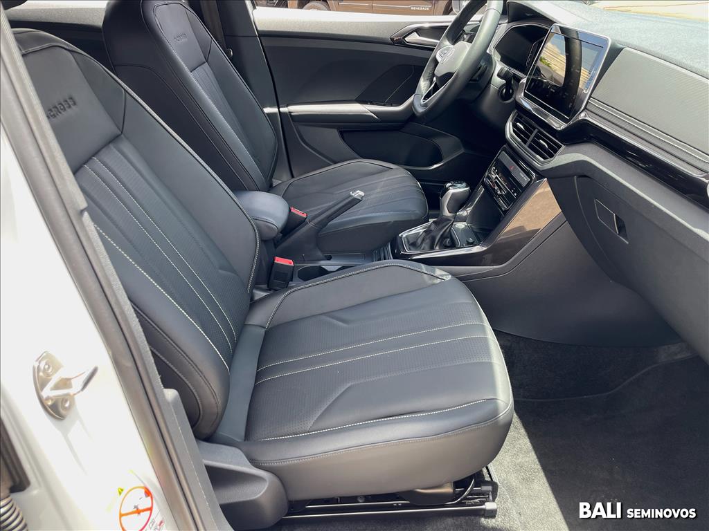 T-CROSS 1.4 250 TSI TOTAL FLEX HIGHLINE AUTOMÁTICO11