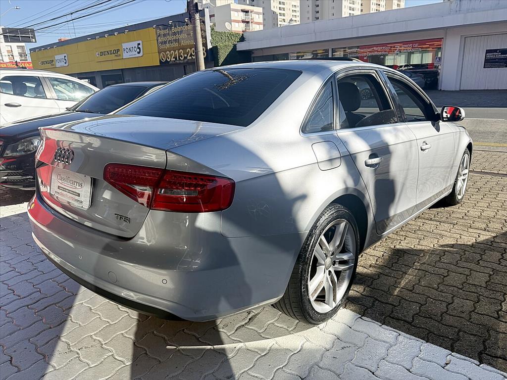 Audi A4 - 1.8 TFSI AMBIENTE GASOLINA 4P MULTITRONIC