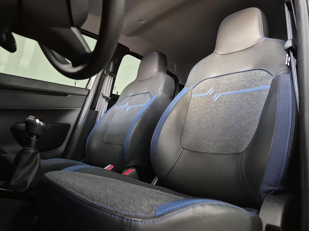 Renault-KWID-1.0 12V SCE FLEX INTENSE MANUAL