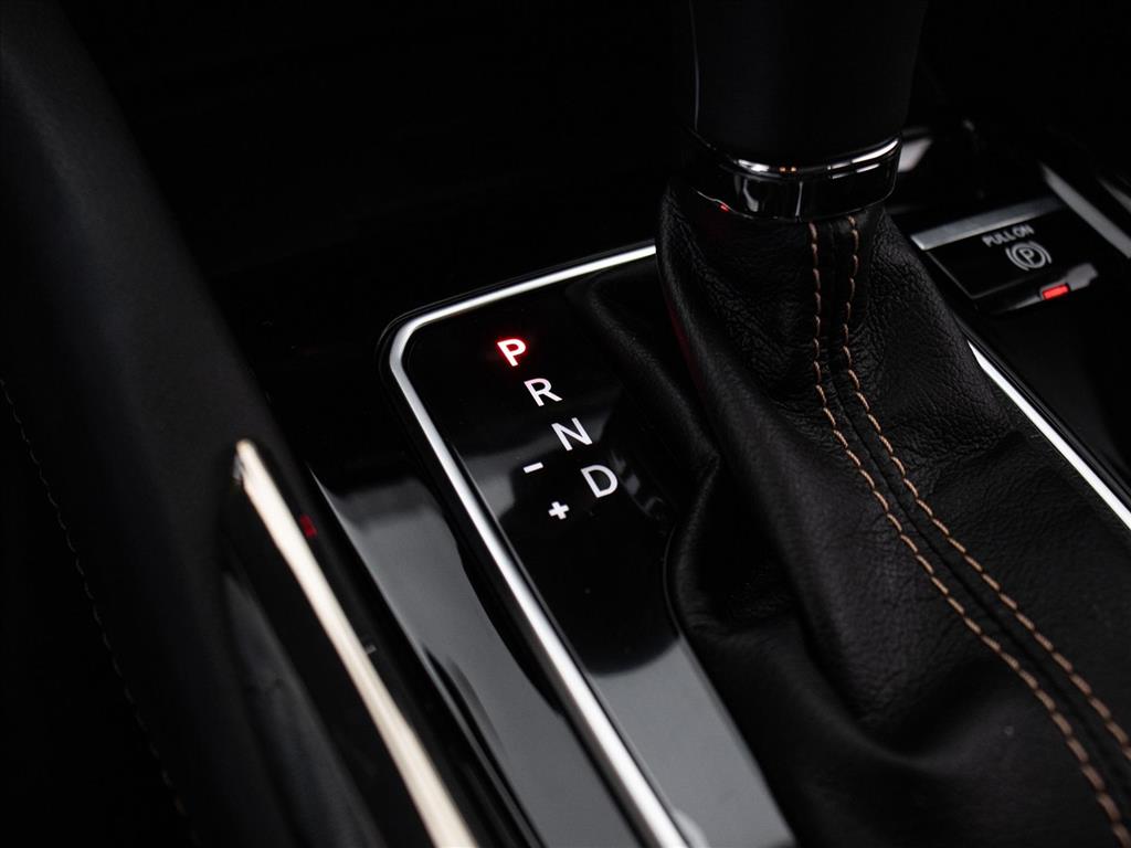COMMANDER 1.3 T270 TURBO FLEX LIMITED AT69