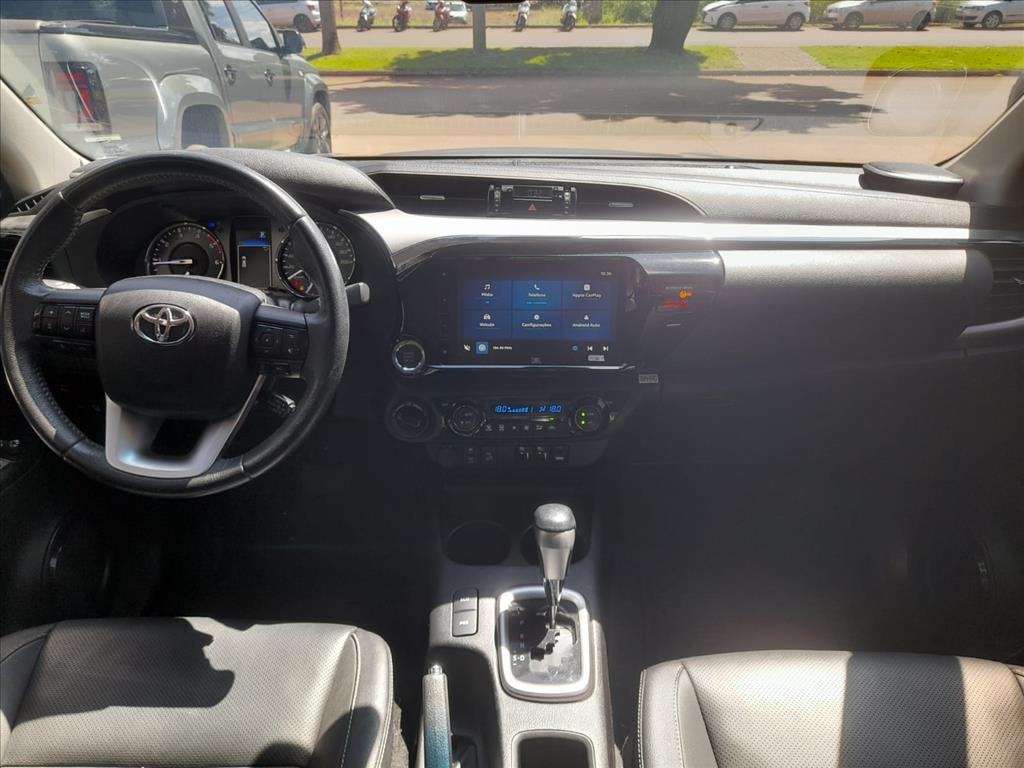 HILUX 2.8 D-4D TURBO DIESEL CD SRX 4X4 AUTOMÁTICO8