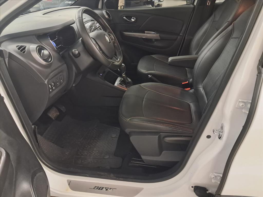 Renault-CAPTUR-1.6 16V SCE FLEX BOSE X-TRONIC
