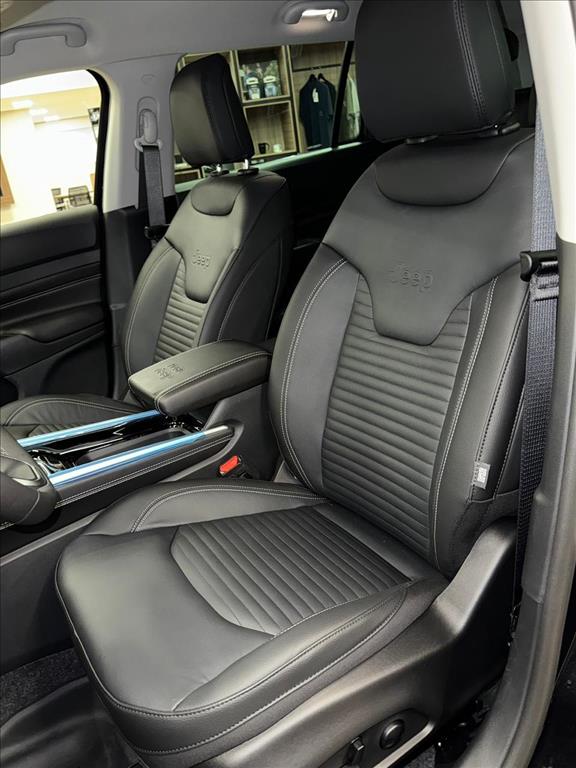 COMMANDER 1.3 T270 TURBO FLEX LONGITUDE AT610