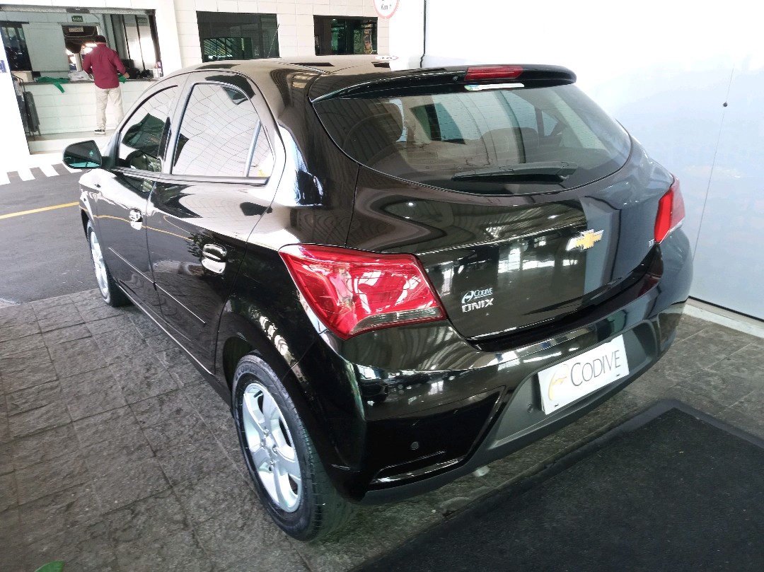ONIX 1.4 MPFI LT 8V FLEX 4P AUTOMÁTICO5