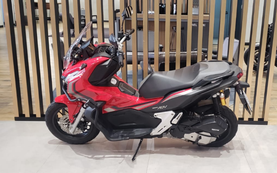 HONDA-ADV-ADV