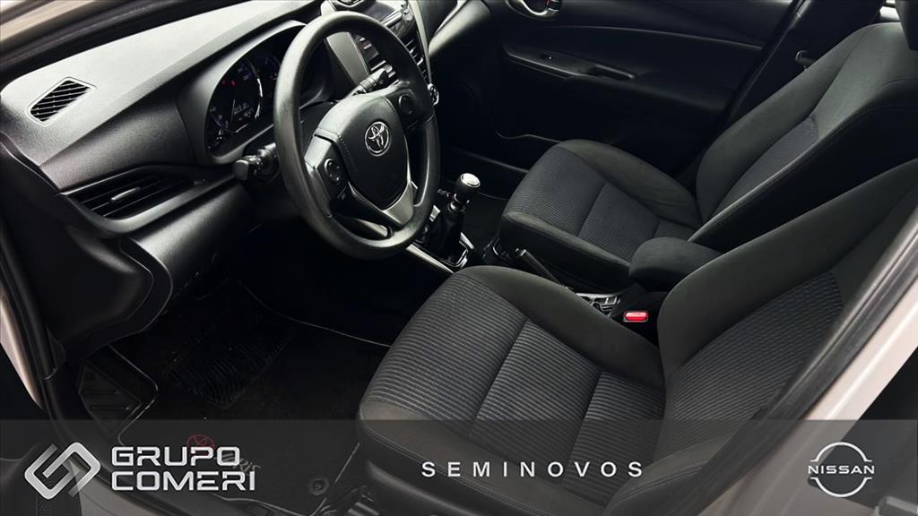 YARIS 1.3 16V FLEX XL MANUAL11