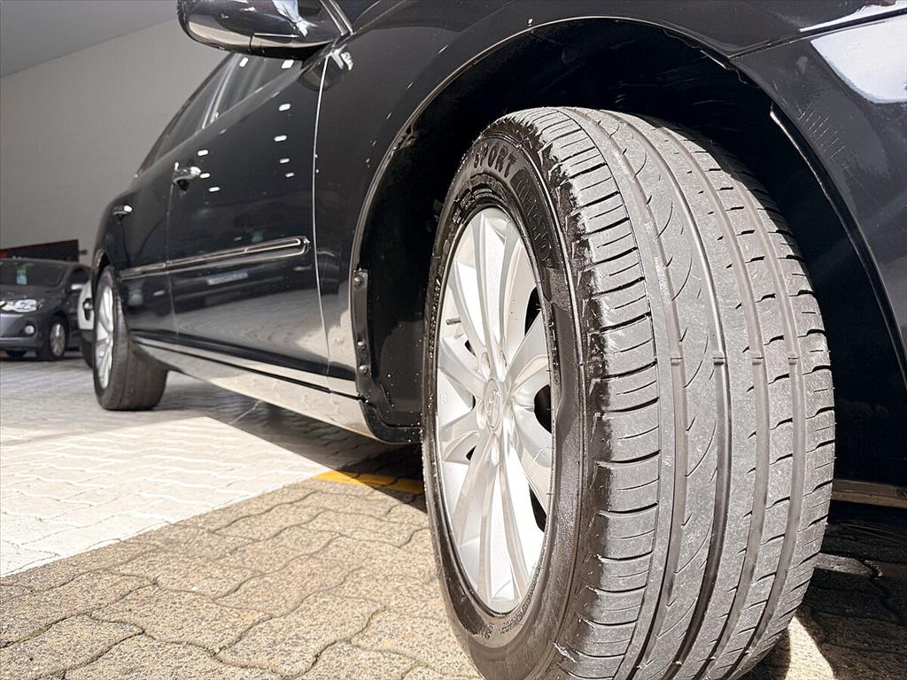 Hyundai Azera - 3.3 MPFI GLS SEDAN V6 24V GASOLINA 4P AUTOMÁTICO