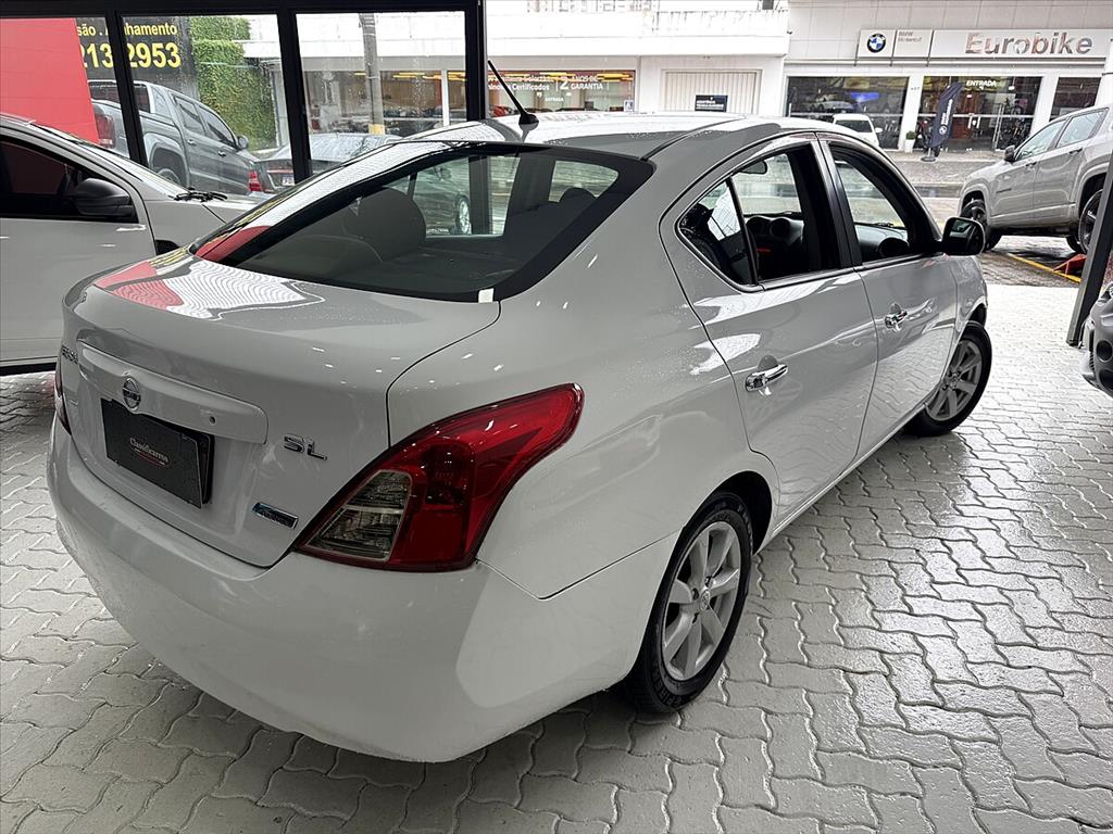 Nissan Versa - 1.6 16V FLEX SL 4P MANUAL