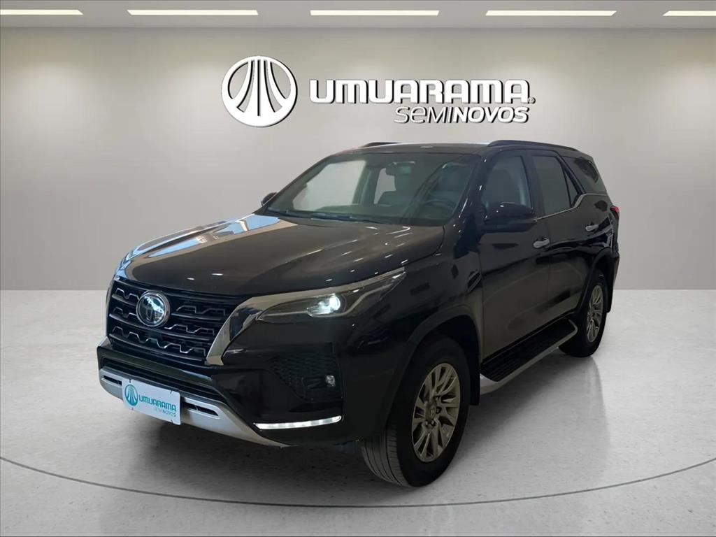 HILUX SW4 2.8 D-4D TURBO DIESEL SRX 7L 4X4 AUTOMÁTICO2